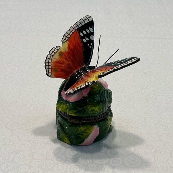 unknown Other - Butterfly Trinket Box with Floral Design